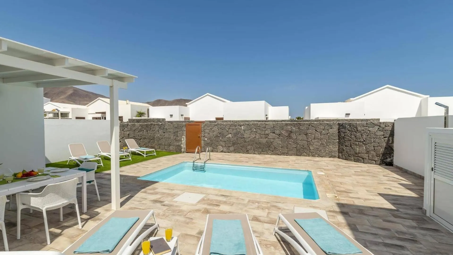 Villa Samdura By Villa Plus Playa Blanca  Spanje